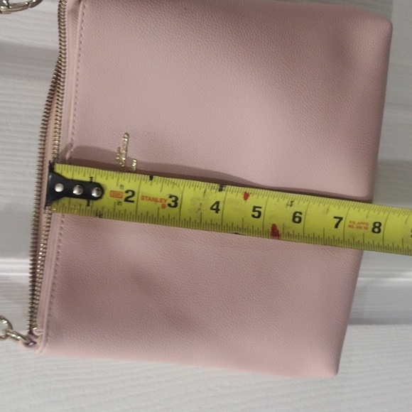 Samantha Thavasa Deluxe Pink Genuine Leather Shoulder Bag - Adjustable Strap - Picture 8 of 11